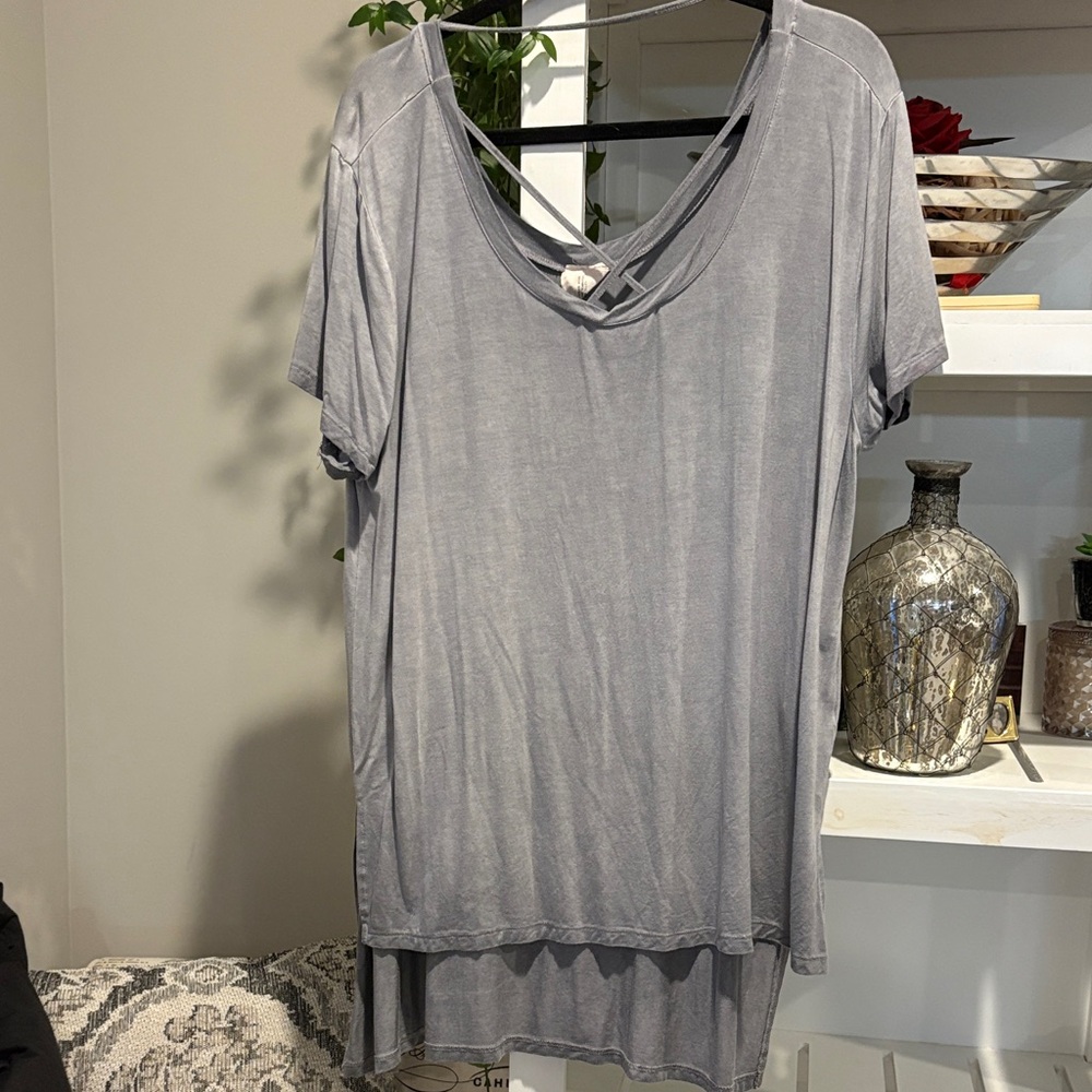 Elegant Slate Women's Short Sleeve Top